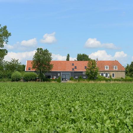 Historische Boerderij FAMILIEKAMER Heinkenszand Buitenkant foto