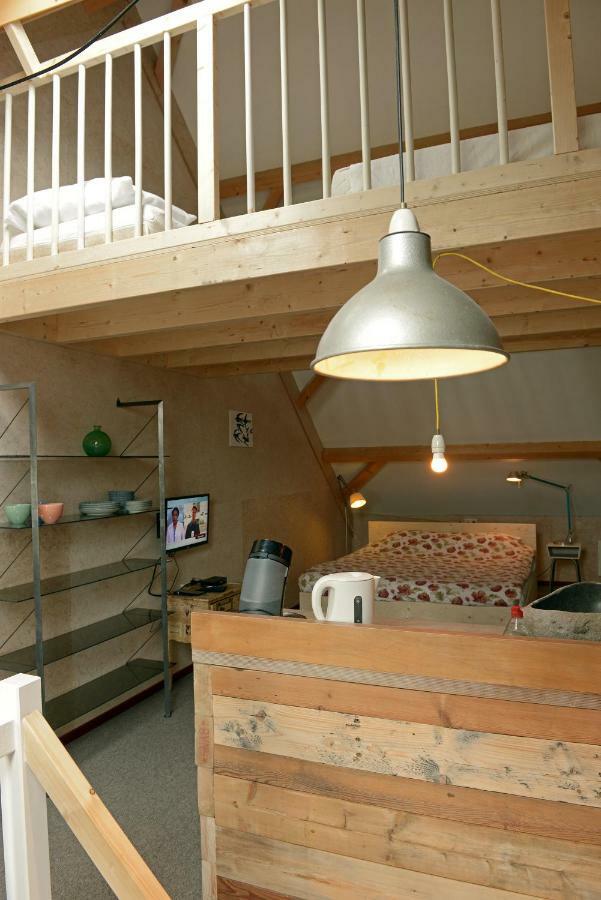 Historische Boerderij FAMILIEKAMER Heinkenszand Buitenkant foto