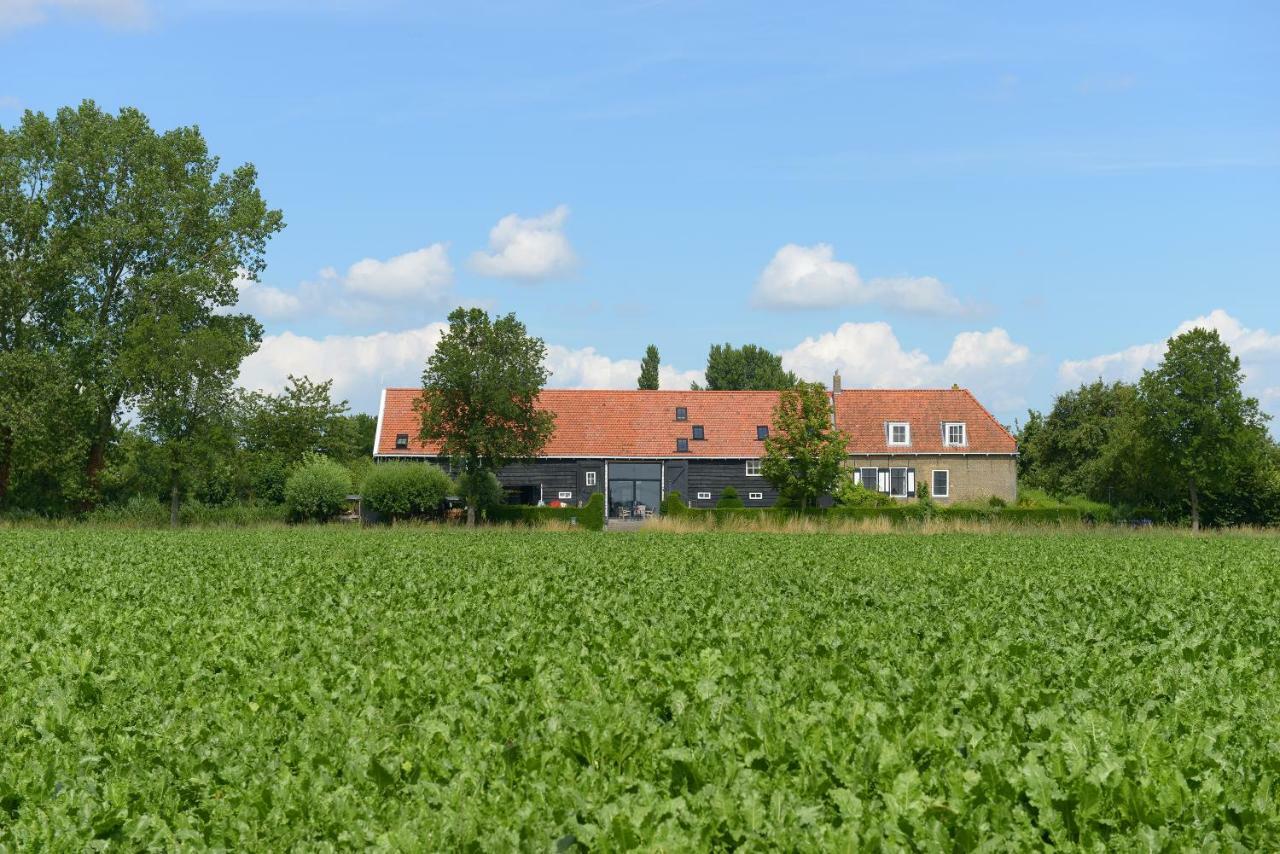 Historische Boerderij FAMILIEKAMER Heinkenszand Buitenkant foto